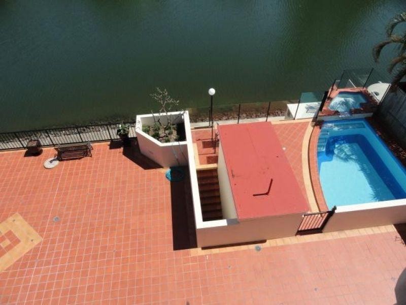 12 Paradise Island, Surfers Paradise QLD 4217