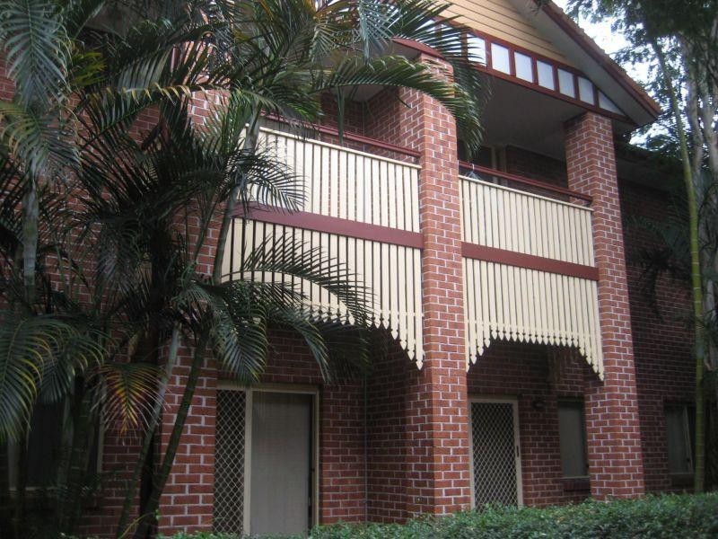 100 Racecourse Road, Bundall QLD 4217