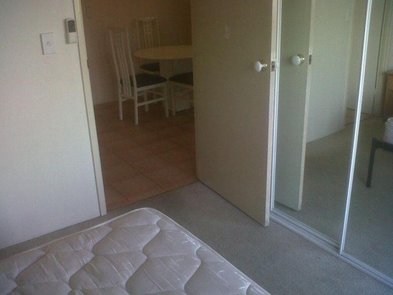 20/10-14  Purli Street, Chevron Island QLD 4217