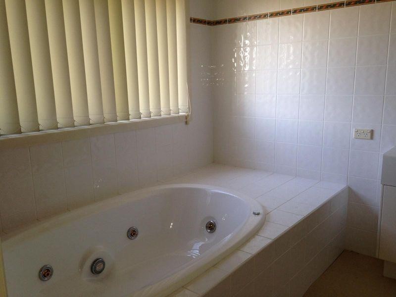 85 Palm Meadows Drive, Carrara QLD 4211