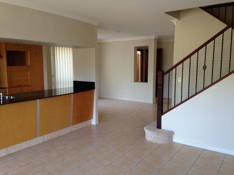 85 Palm Meadows Drive, Carrara QLD 4211