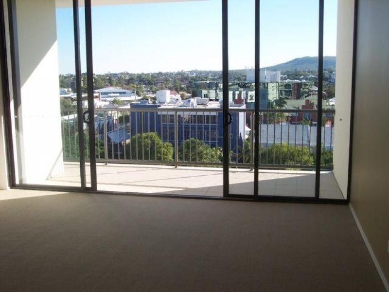 1095/18 Manning Street, Milton QLD 4064