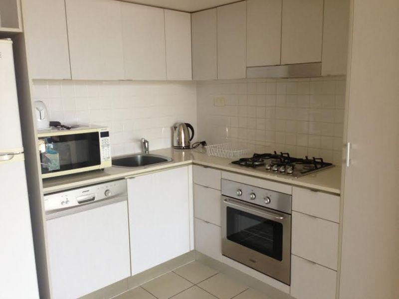 1095/18 Manning Street, Milton QLD 4064