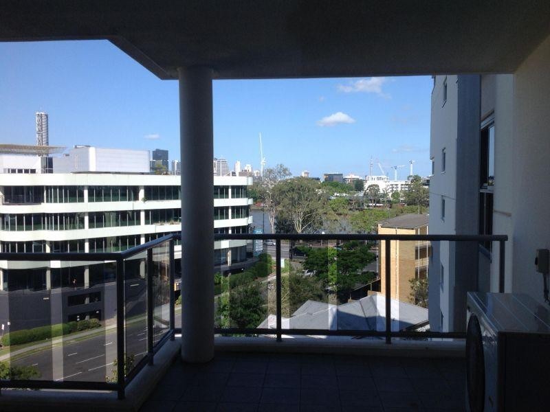 8 Dunmore Terrace, Auchenflower QLD 4066