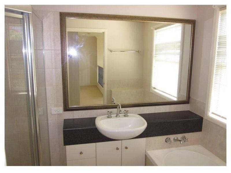 The Mews 26/99-101 Heeb Street, Benowa QLD 4217