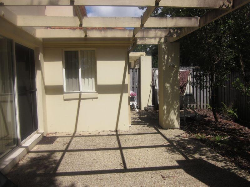 The Mews 26/99-101 Heeb Street, Benowa QLD 4217