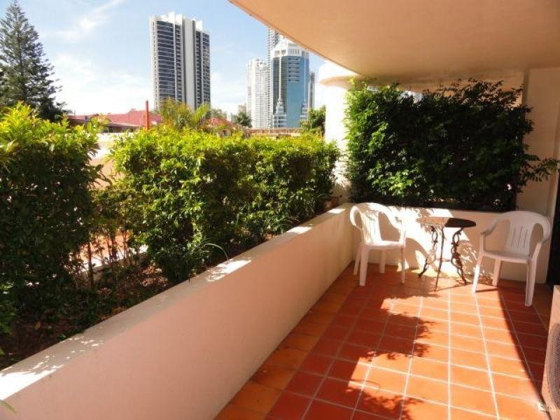 12 Paradise Island, Surfers Paradise QLD 4217
