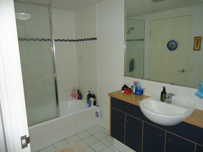 15 Goodwin Street, Kangaroo Point QLD 4169