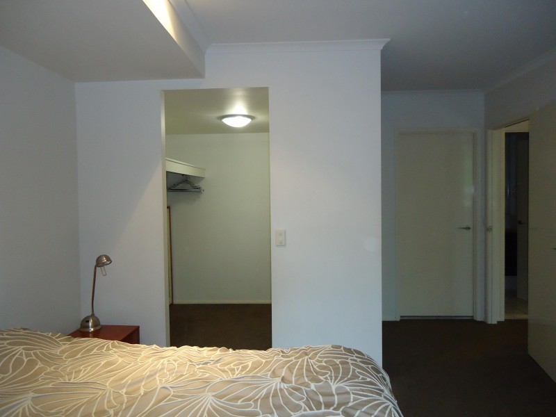 15 Goodwin Street, Kangaroo Point QLD 4169