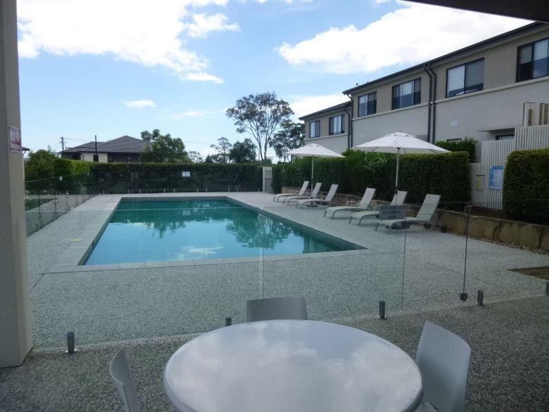 2 Bourton Road, Merrimac QLD 4226