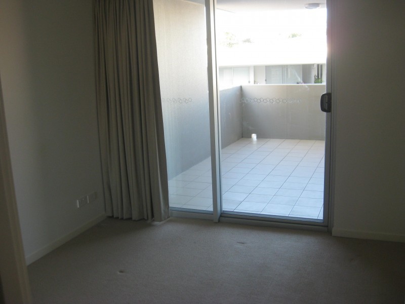 23/101 Clarence Road, Indooroopilly QLD 4068