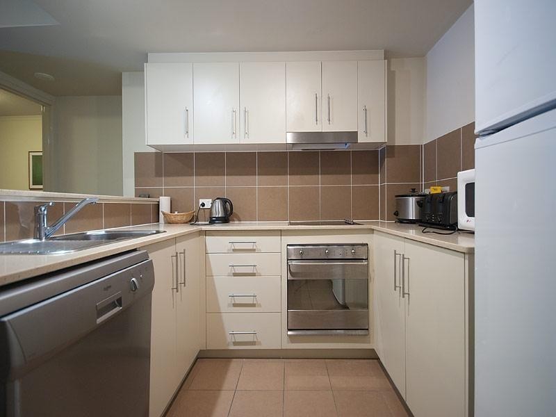 1 Ocean Street, Burleigh Heads QLD 4220