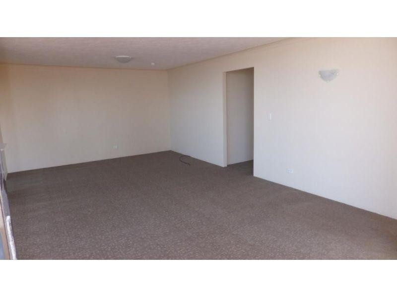 9 Bayview Street, Runaway Bay QLD 4216