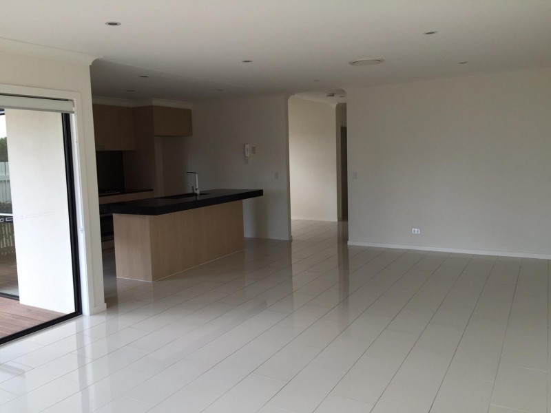 59 Easthill Drive, Robina QLD 4226