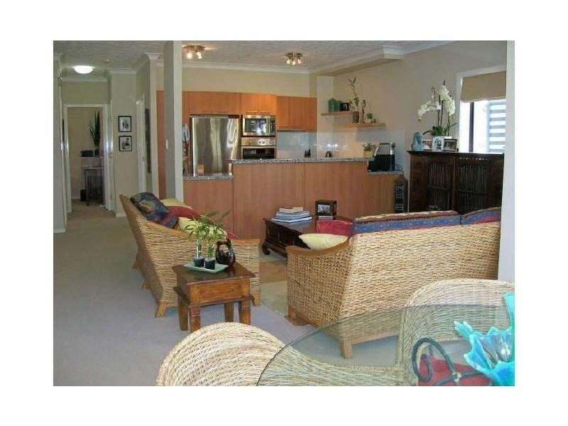 7/501 North Hill Drive, Robina QLD 4226