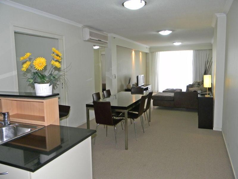 21 Cypress Avenue, Surfers Paradise QLD 4217