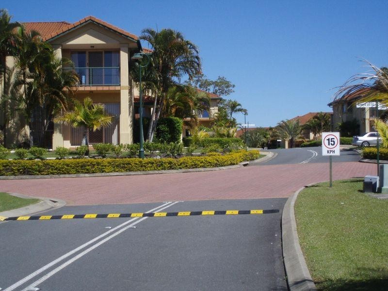 152 Palm Meadows Drive, Carrara QLD 4211