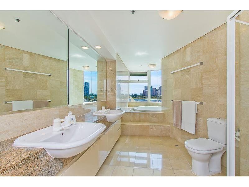 RIVAGE ROYALE 75 Brighton Parade, Southport QLD 4215