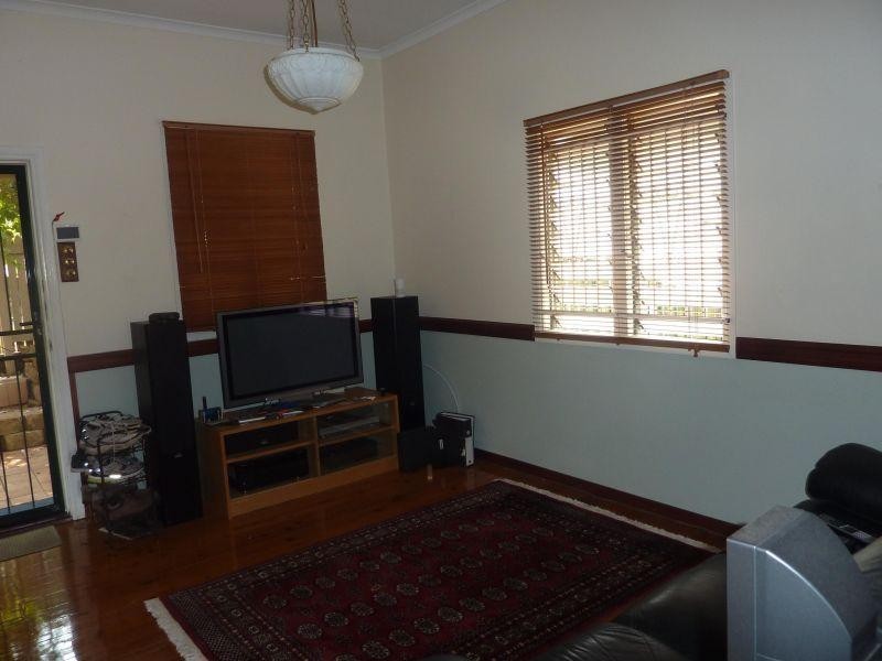 45 Pine Street, Bulimba QLD 4171