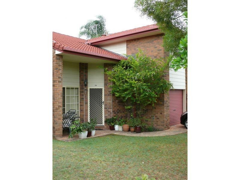 1A Alison Road, Carrara QLD 4211