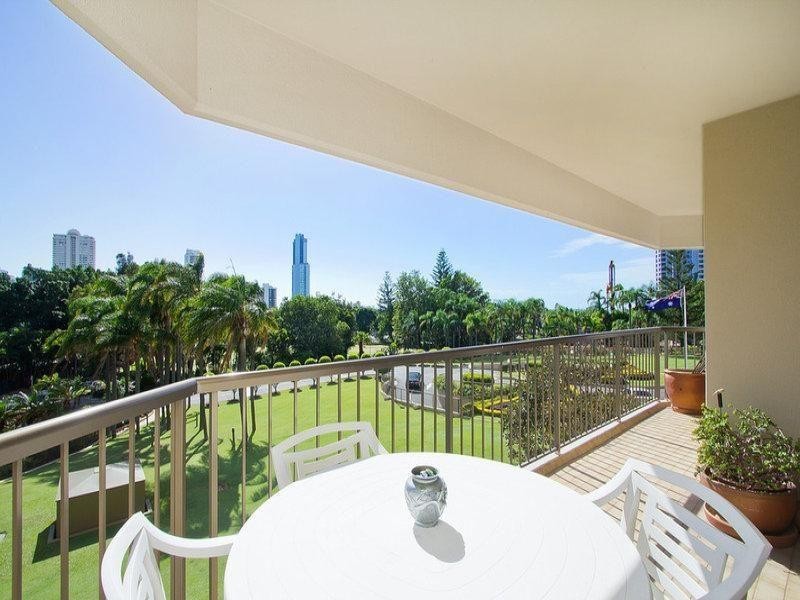 2 Admiralty Drive, Surfers Paradise QLD 4217