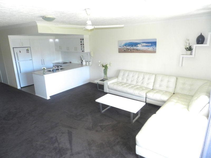 30-36 Burra Street, Chevron Island QLD 4217