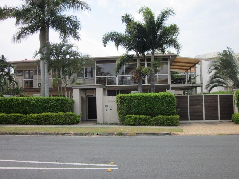 9 Clark, Biggera Waters QLD 4216