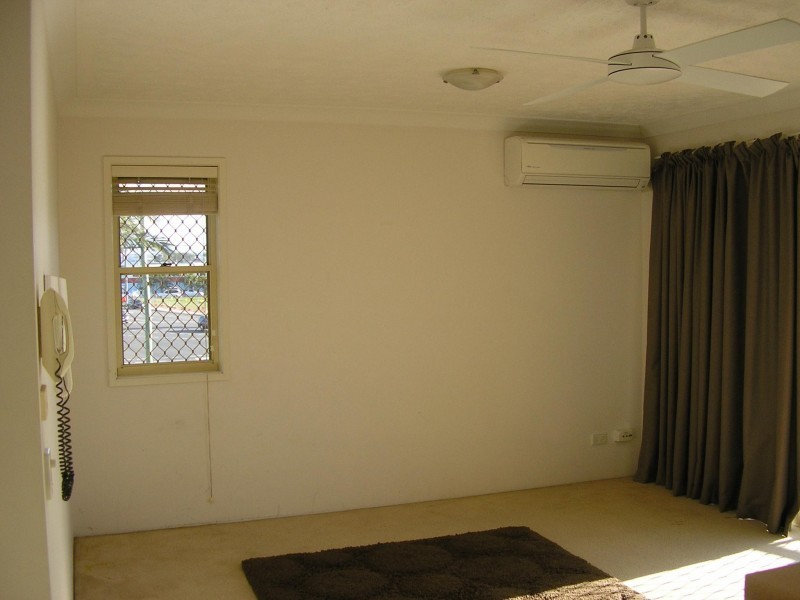 36 ALEXANDRA AVE, Broadbeach QLD 4218