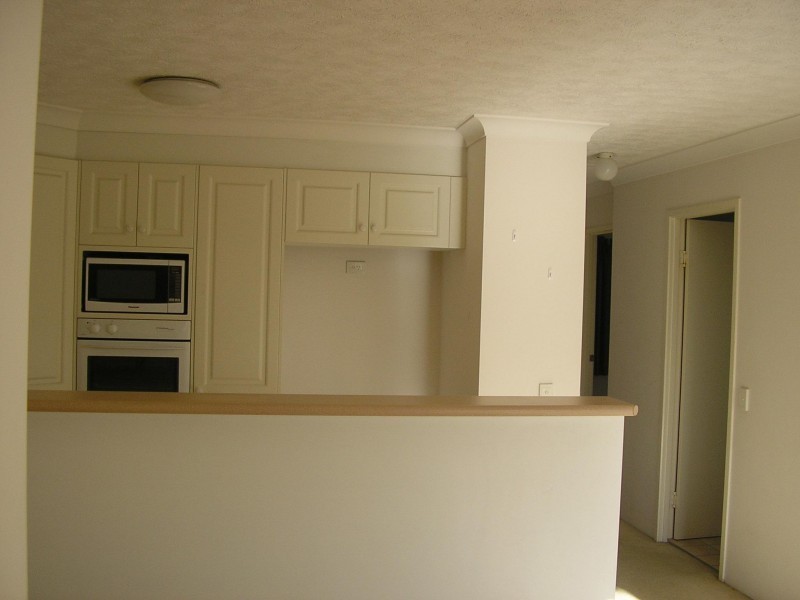 36 ALEXANDRA AVE, Broadbeach QLD 4218