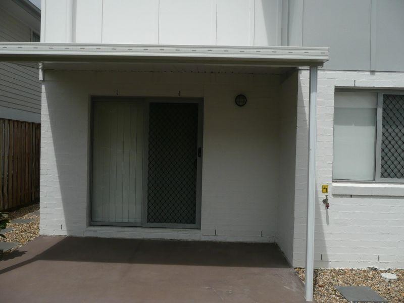 2/90 Northhquarter Drive, Murrumba Downs QLD 4503