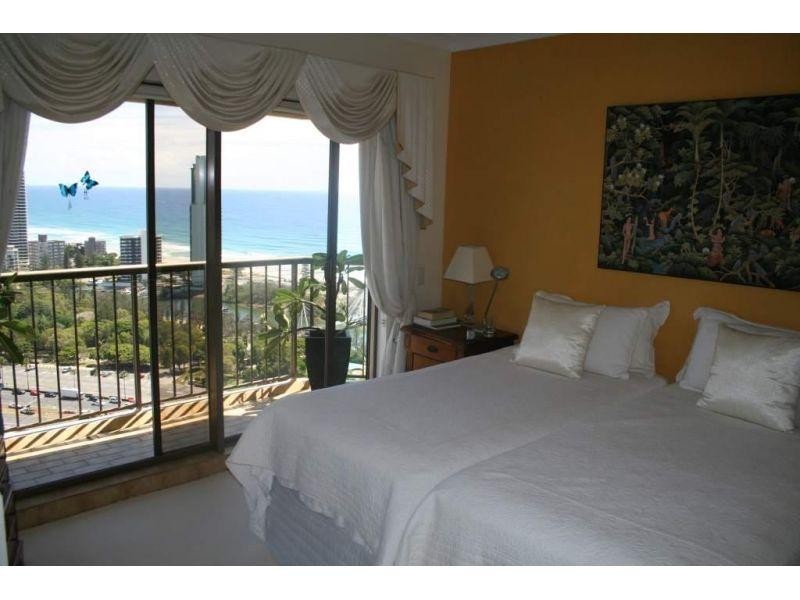 Unit 142/2 Admiralty Drive, Paradise Waters QLD 4217