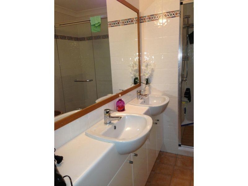 85 Palm Meadows Drive, Carrara QLD 4211