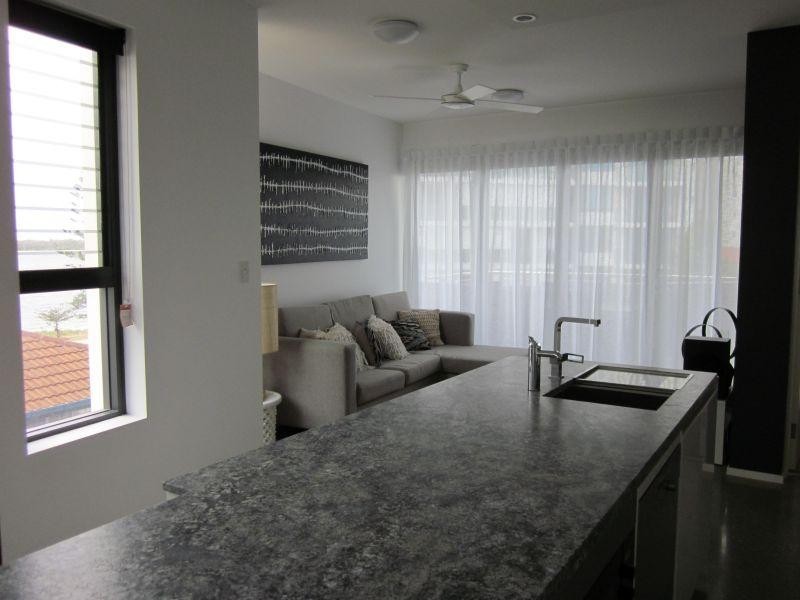Unit 6/5 Clark Street, Biggera Waters QLD 4216