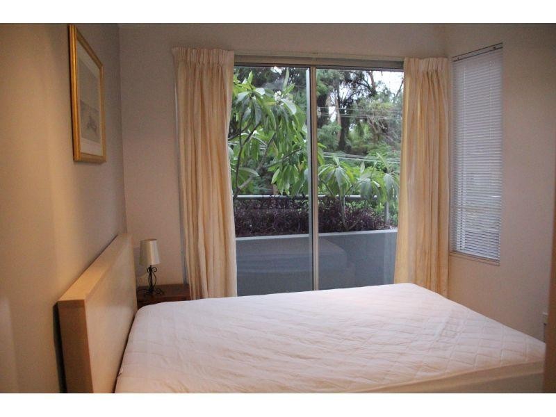 8 Dunmore Terrace, Auchenflower QLD 4066