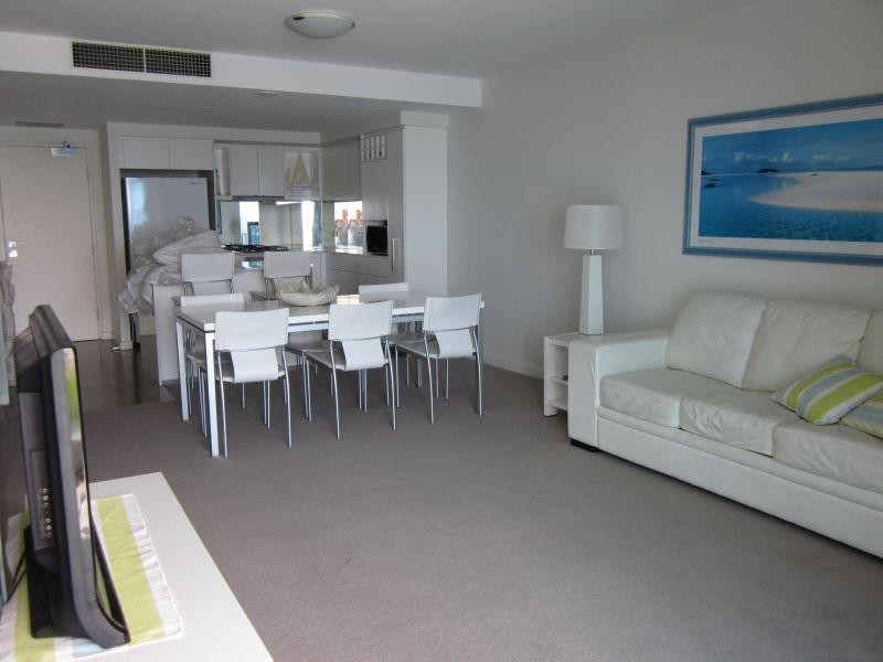 438 Marine Parade, Biggera Waters QLD 4216