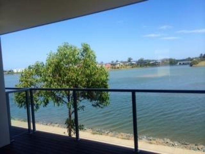 Varsity Lakes QLD 4227