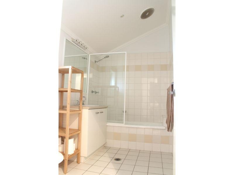 Unit 8/264 Kent Street, New Farm QLD 4005