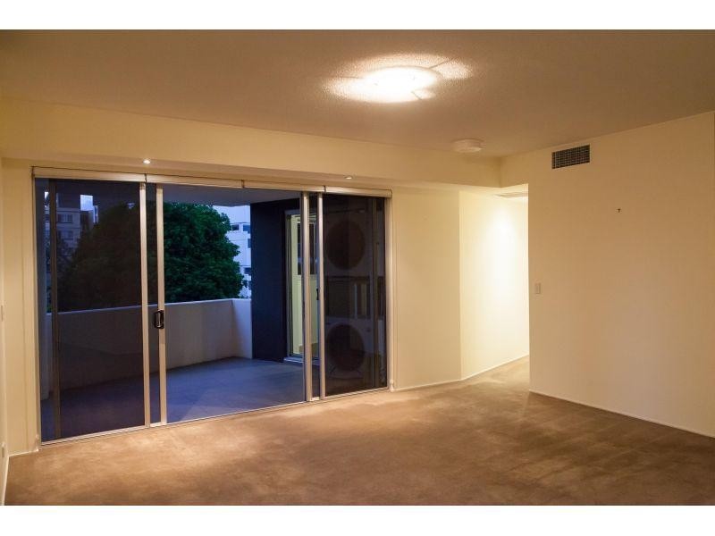 8 Dunmore Terrace, Auchenflower QLD 4066