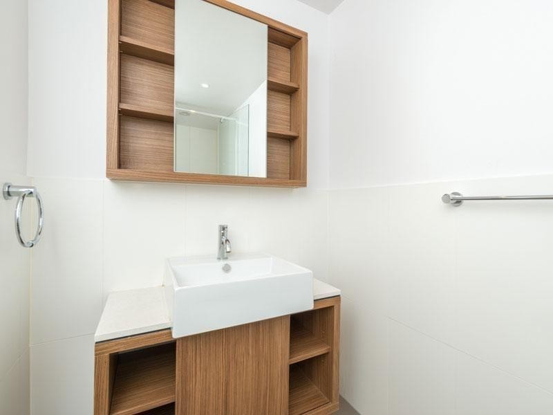 8 Dunmore Terrace, Auchenflower QLD 4066