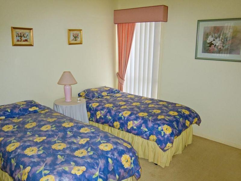 34 Albicore Street, Mermaid Waters QLD 4218