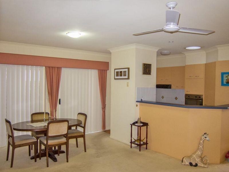 34 Albicore Street, Mermaid Waters QLD 4218