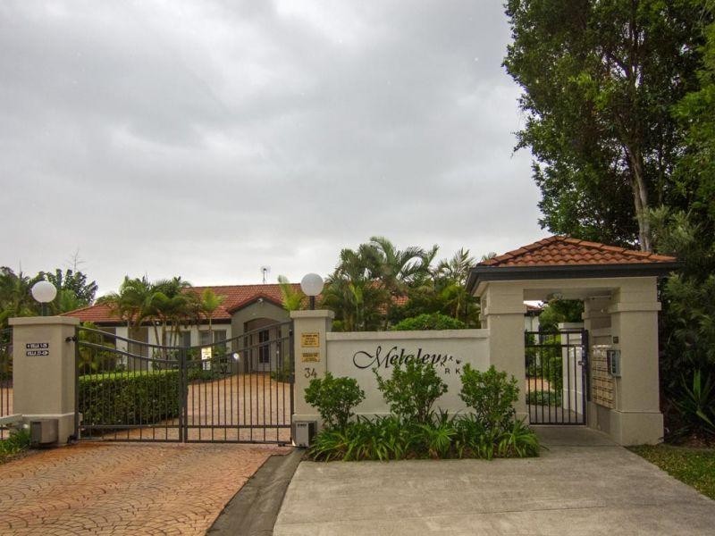 34 Albicore Street, Mermaid Waters QLD 4218