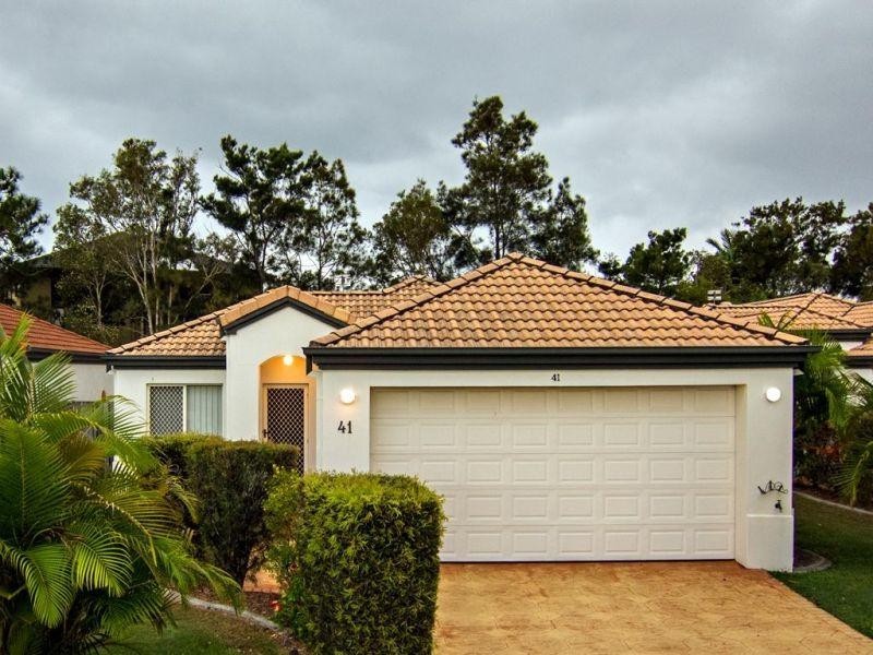 34 Albicore Street, Mermaid Waters QLD 4218