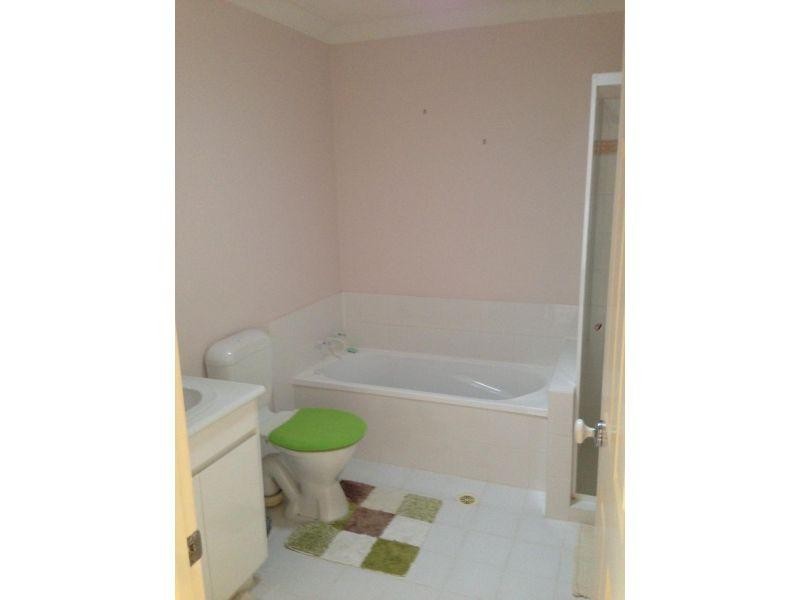 152 Palm Meadows Drive, Carrara QLD 4211