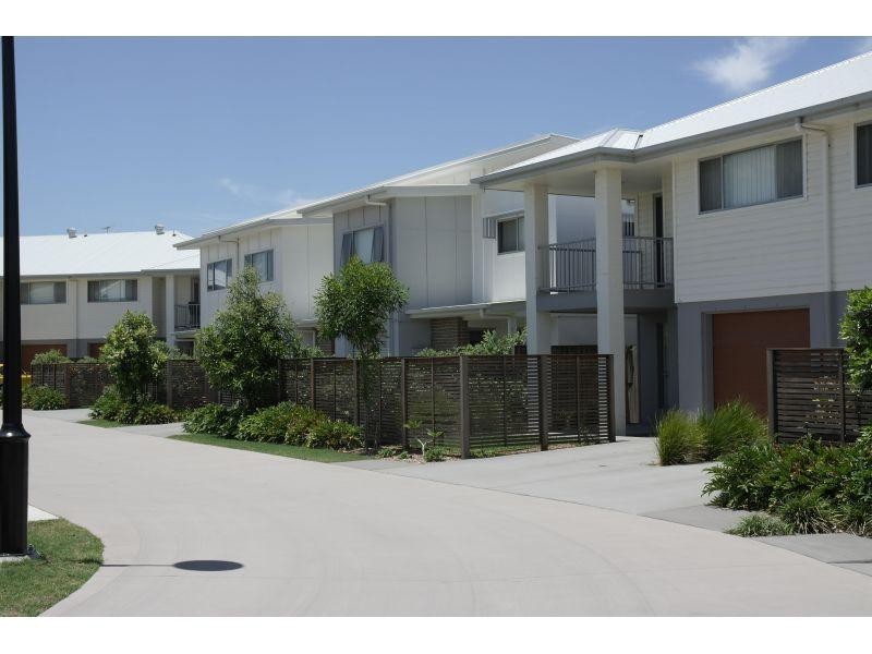 18/90 Northhquarter Drive, Murrumba Downs QLD 4503