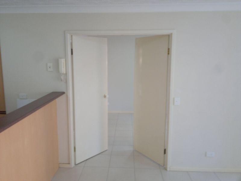 Unit 3/27 Chester Terrace, Southport QLD 4215