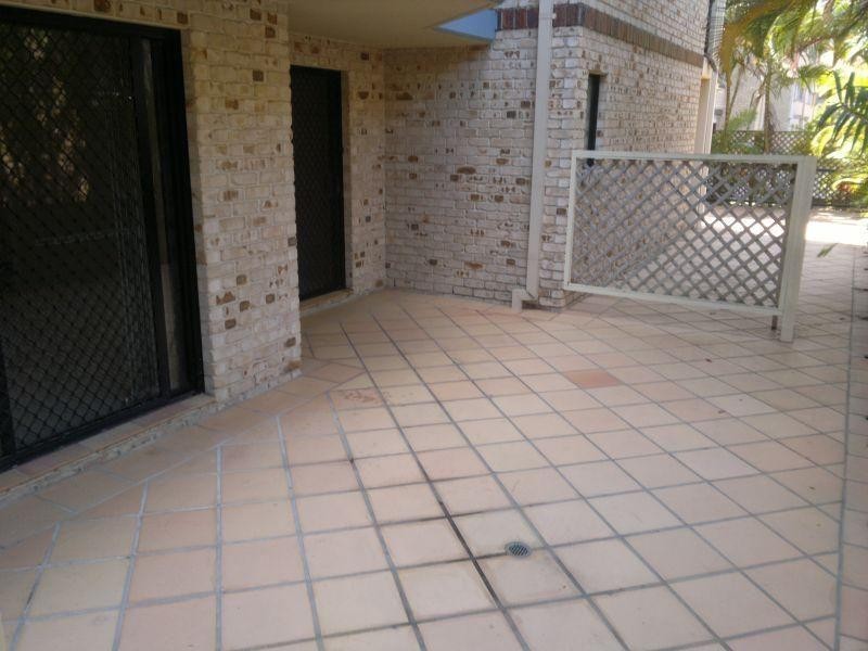 Unit 3/27 Chester Terrace, Southport QLD 4215