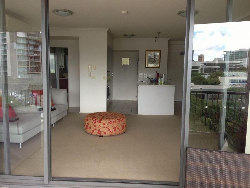 1051/18 Manning Street, Milton QLD 4064