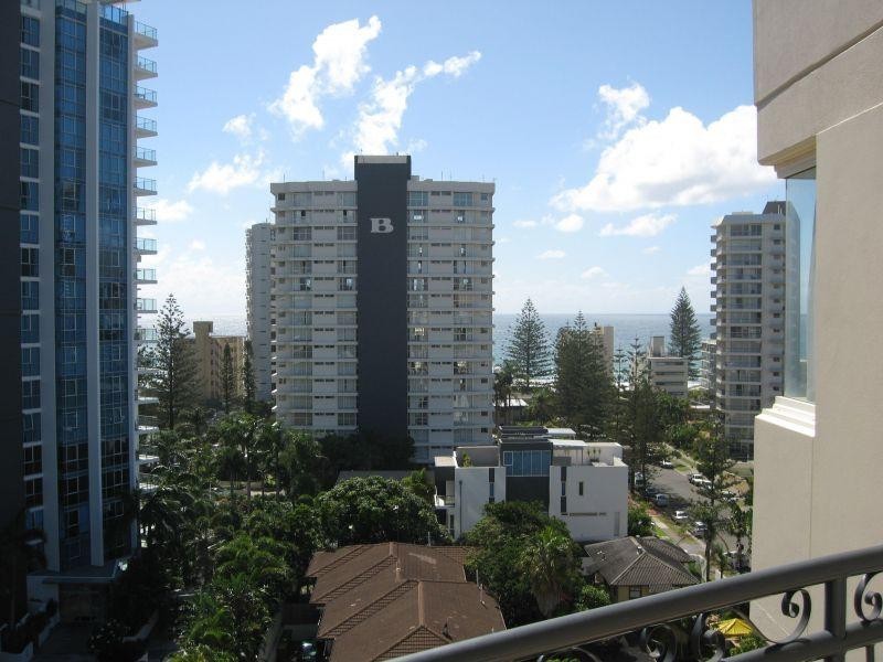 1005/2988 Surfers Paradise Boulevard, Surfers Paradise QLD 4217