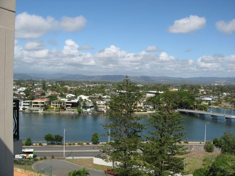 1005/2988 Surfers Paradise Boulevard, Surfers Paradise QLD 4217